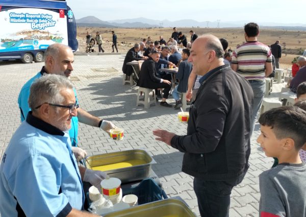 Göl Feneri Aşevi ile Her Gün Sıcak Yemek